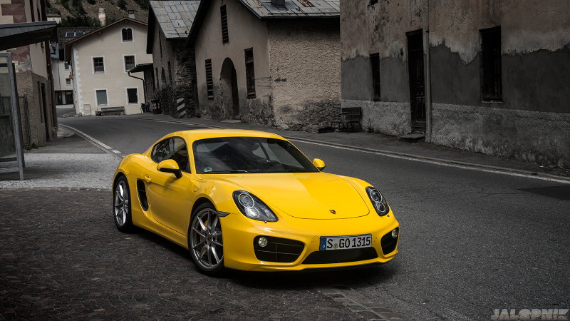Illustration for article titled The Most Gorgeous Photos Of A Porsche Cayman You Will Ever See